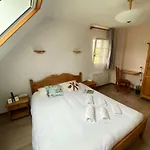 Logis Restaurant Du Bougnat 3* Saint-Victor-la-Riviere