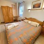 Logis Restaurant Du Bougnat Otel