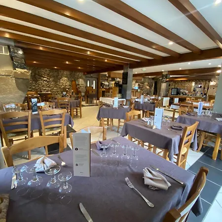 Hotel Logis Restaurant Du Bougnat 3*