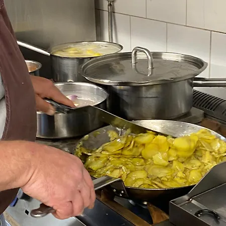 Logis Restaurant Du Bougnat