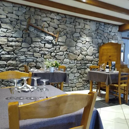 Logis Restaurant Du Bougnat 酒店 3*