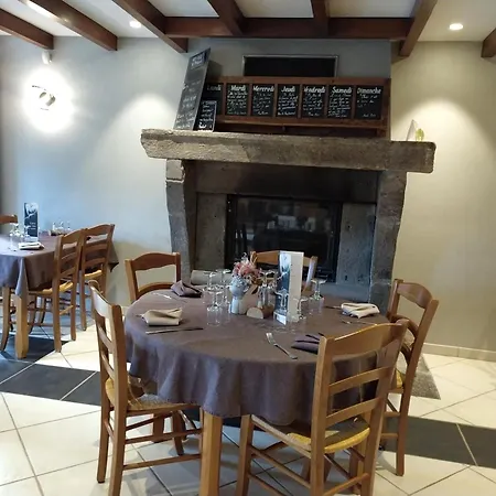 Logis Restaurant Du Bougnat Hotel 3*
